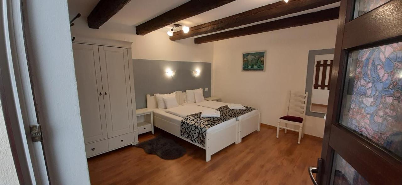 Gasthof Clara Sibiu Bilik gambar